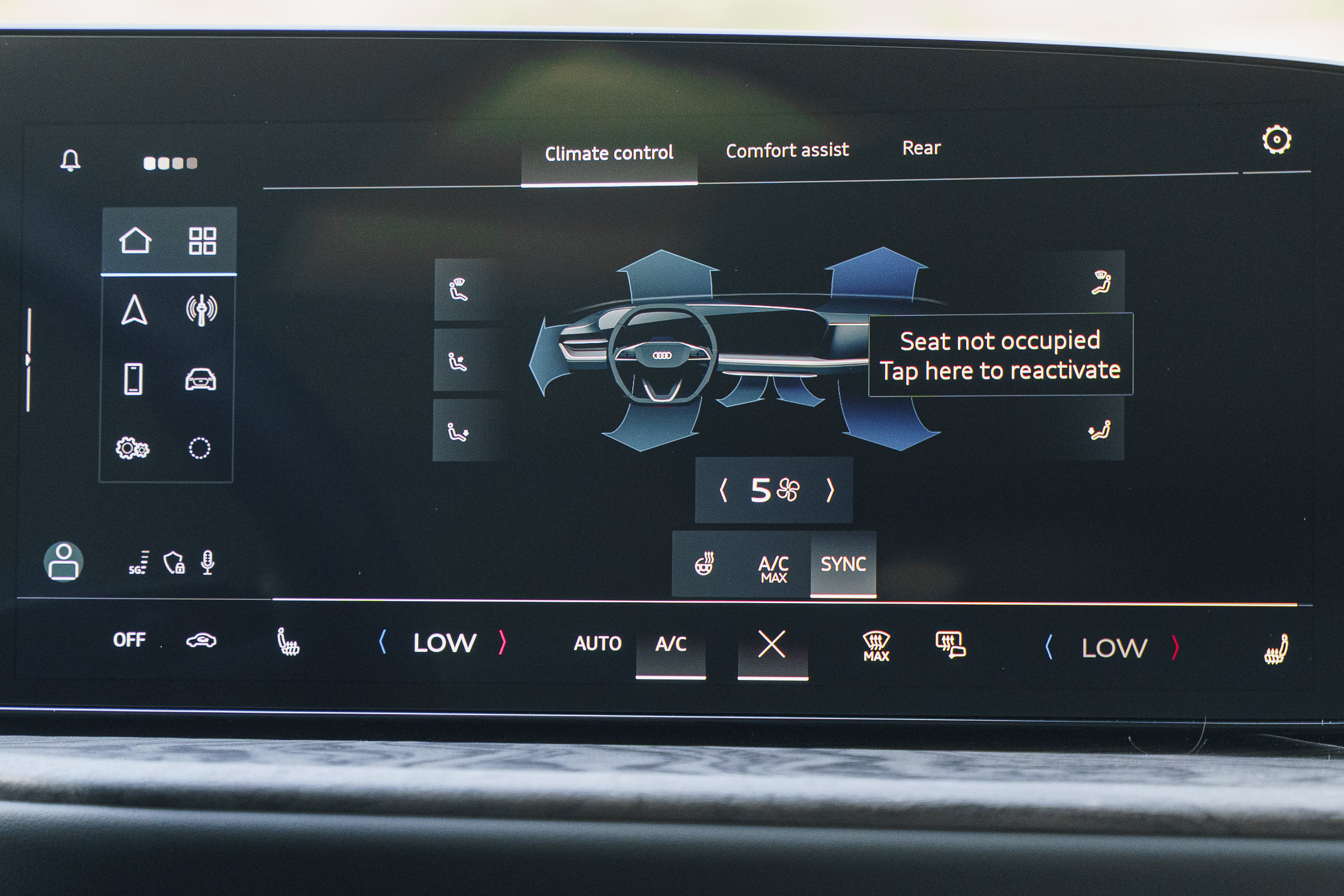 Certified 2025 Audi Q5 Premium AWD/4WD image 10