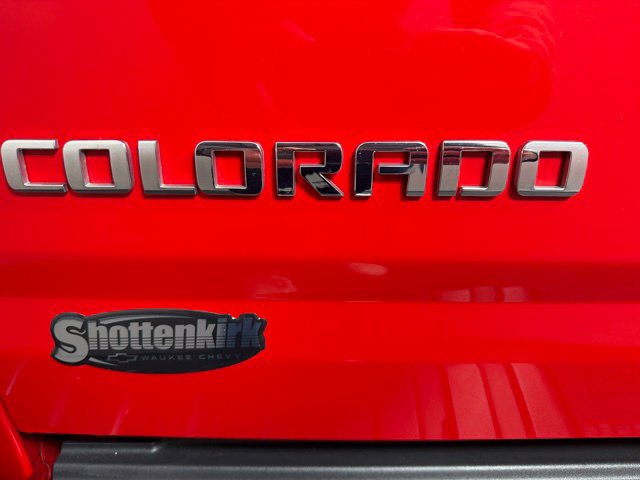 Used 2018 Chevrolet Colorado Z71 AWD/4WD image 25