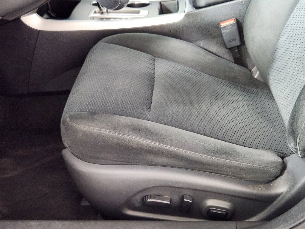 Used 2015 Nissan Altima 2.5 SV w/ Convenience Package FWD image 12