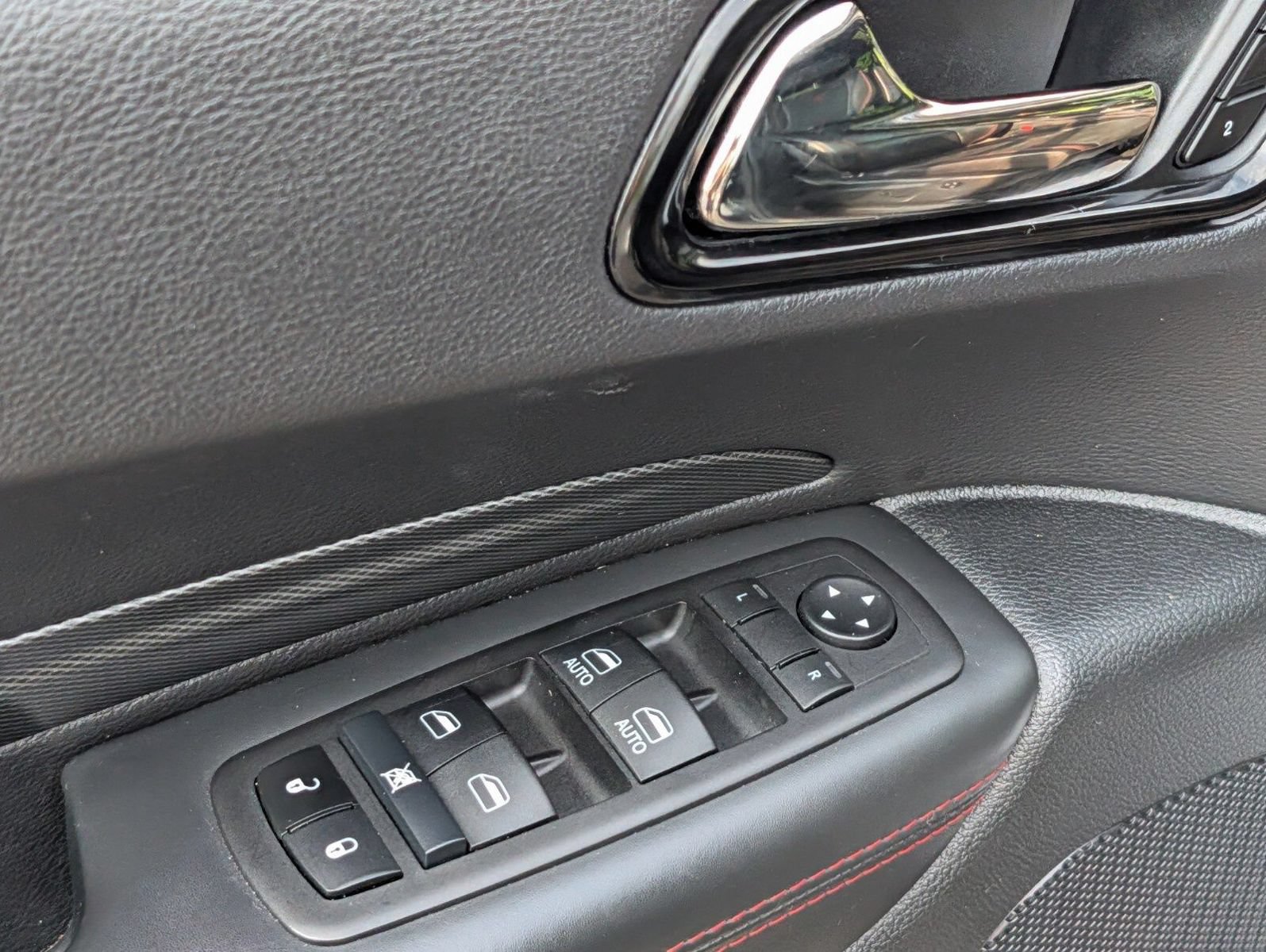 Used 2024 Dodge Durango GT AWD/4WD image 32