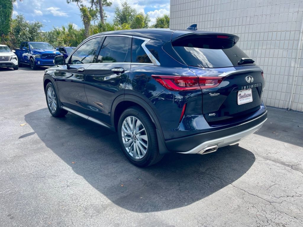 Used 2025 INFINITI QX50 Pure AWD/4WD image 3