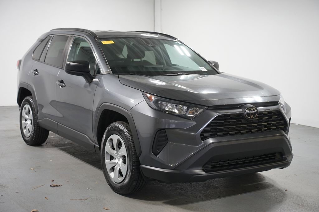 Certified 2021 Toyota RAV4 LE image 3