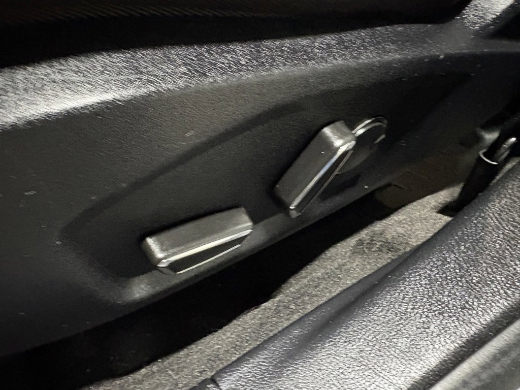 Used 2020 Ford Fusion SE w/ Equipment Group 151A image 19