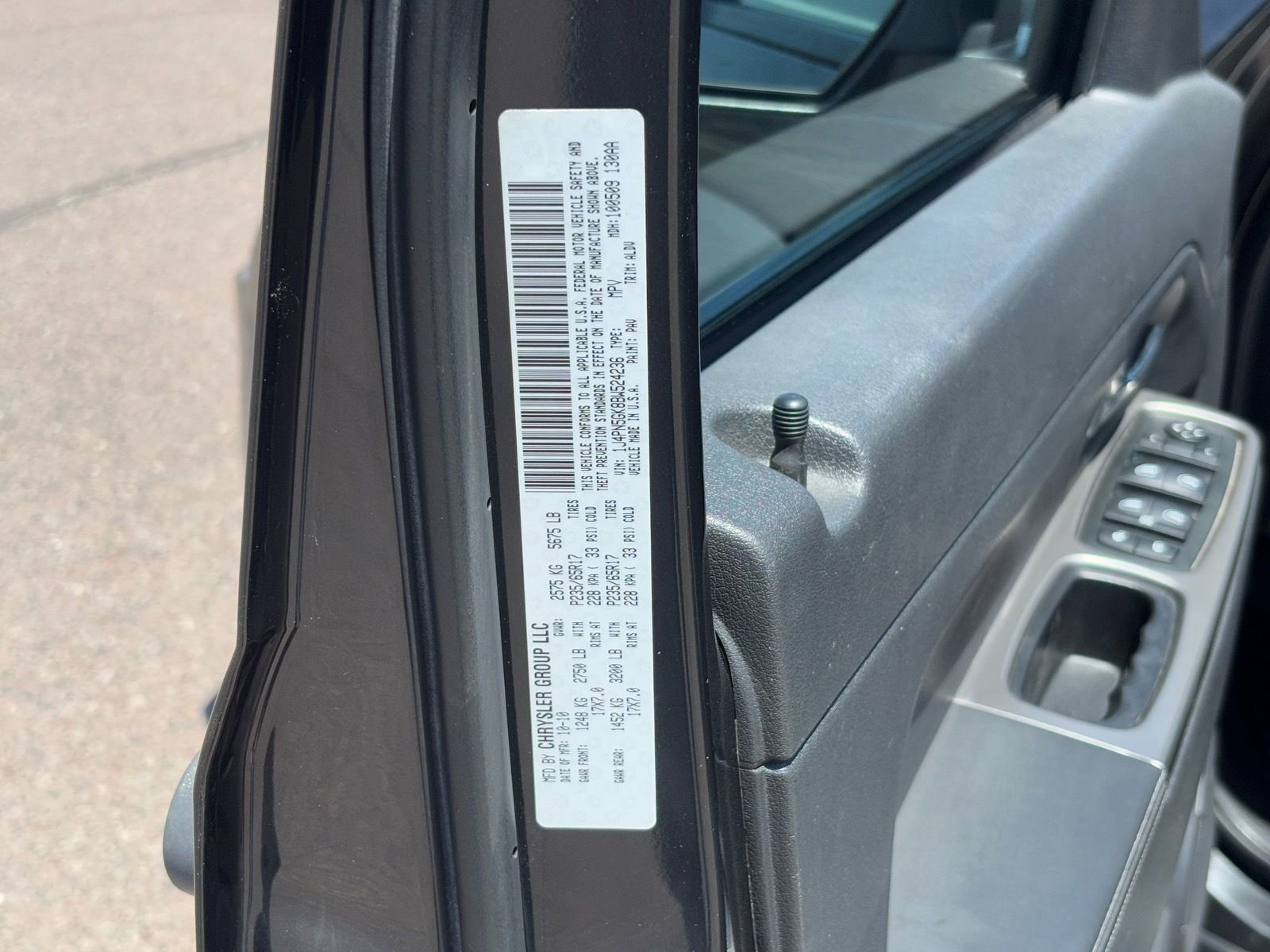 Used 2011 Jeep Liberty Limited w/ Chrome Accents Group image 29