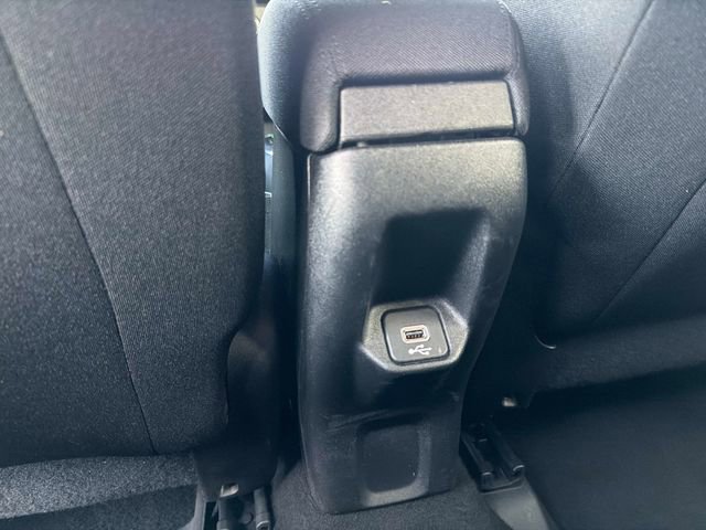 Used 2018 Jeep Renegade Latitude image 15