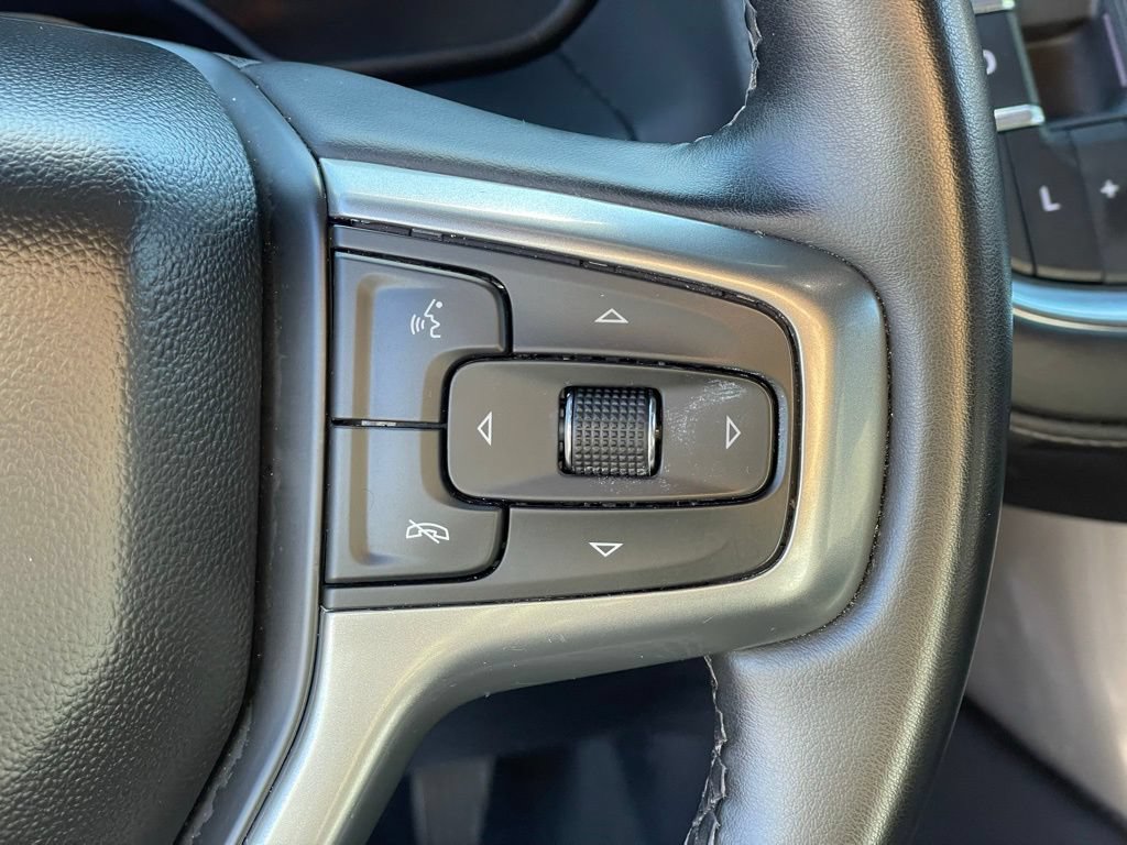 Used 2024 Chevrolet Suburban LT AWD/4WD image 17