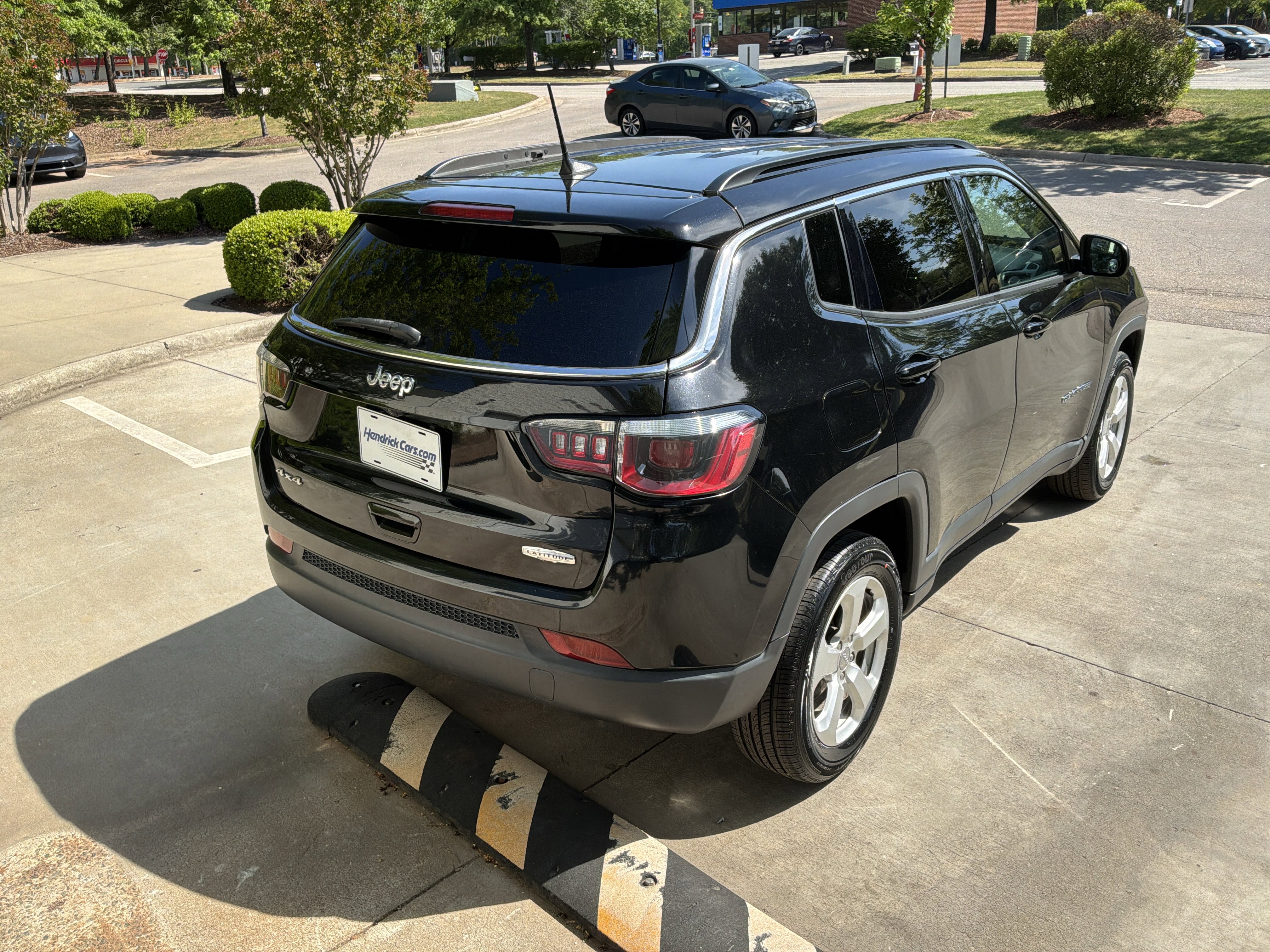 Used 2019 Jeep Compass Latitude w/ Popular Equipment Group image 10