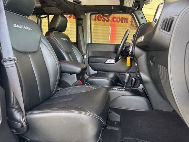 Used 2017 Jeep Wrangler Unlimited Sahara w/ Max Tow Package AWD/4WD image 23