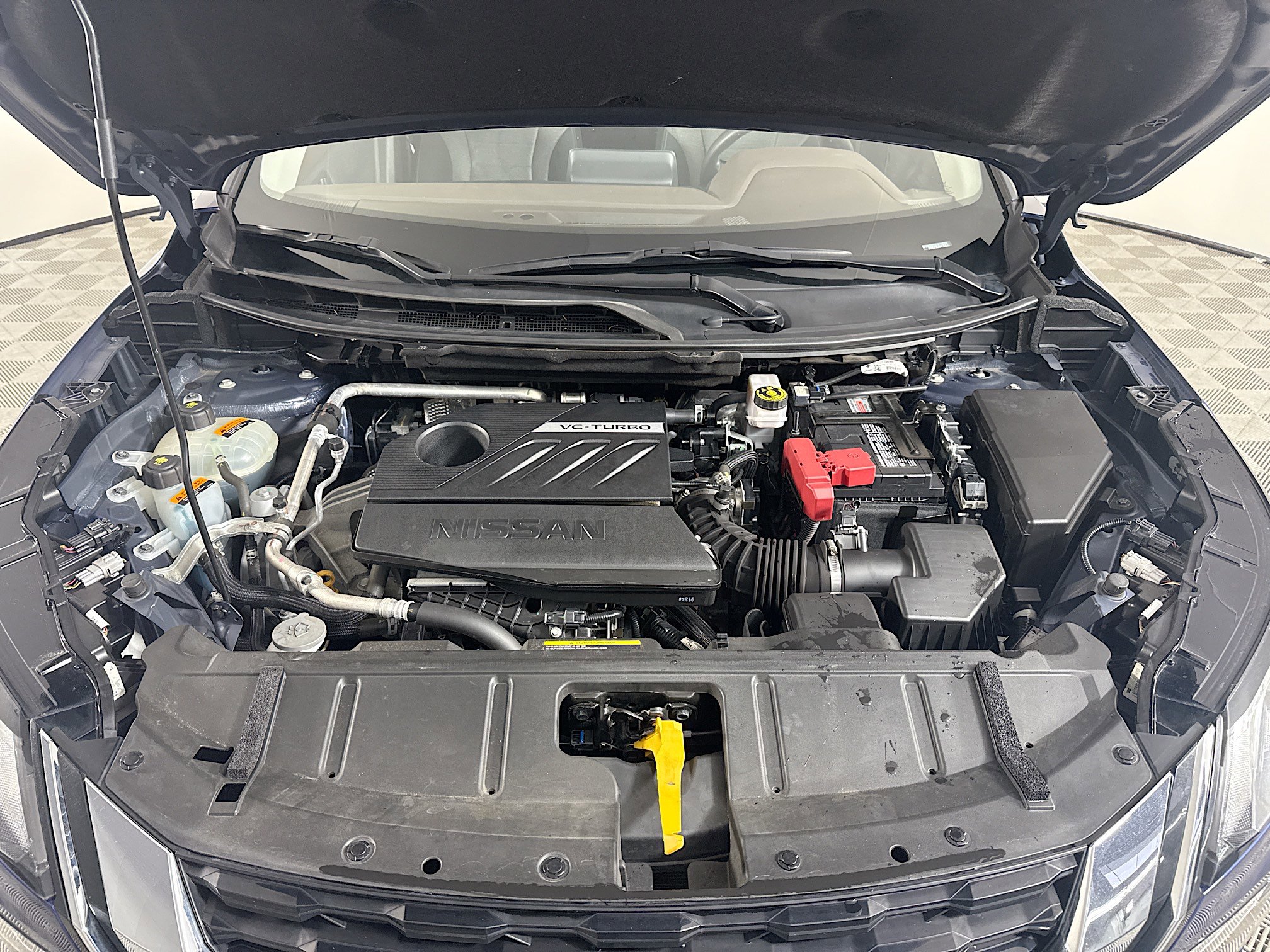 Used 2023 Nissan Rogue SV image 39