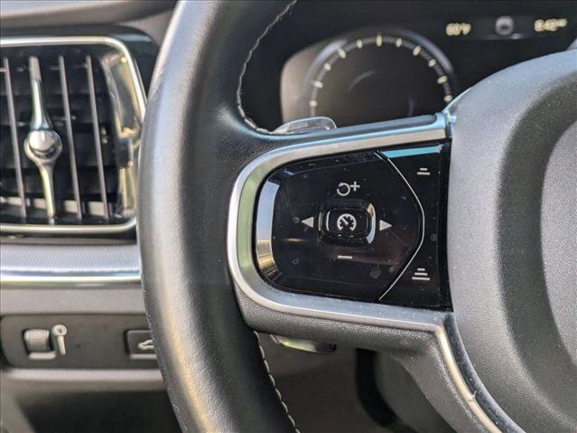 Used 2019 Volvo S60 T6 R-Design image 9
