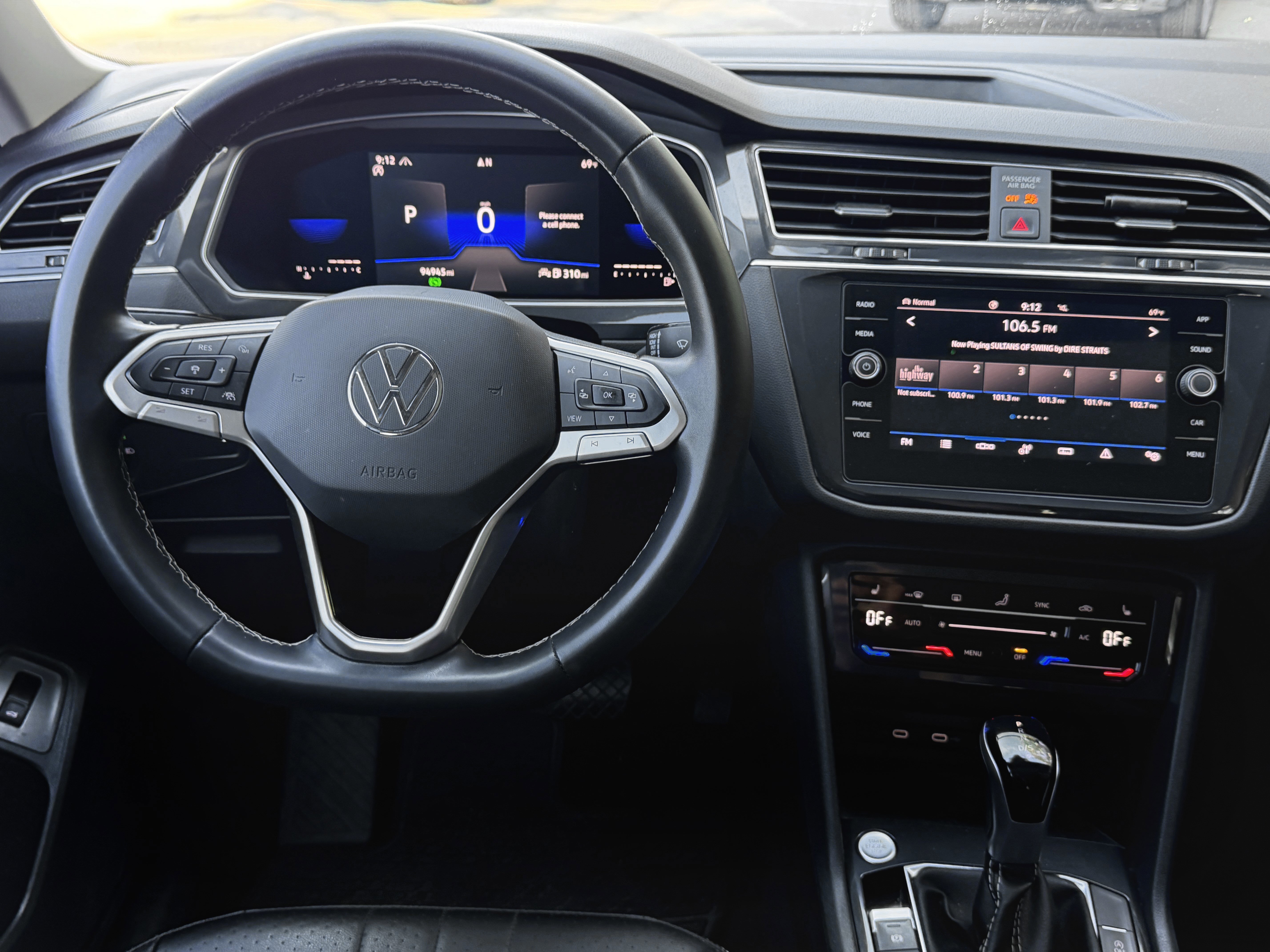 Used 2022 Volkswagen Tiguan SE image 5