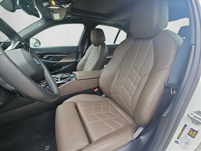Used 2024 BMW 530i RWD image 16