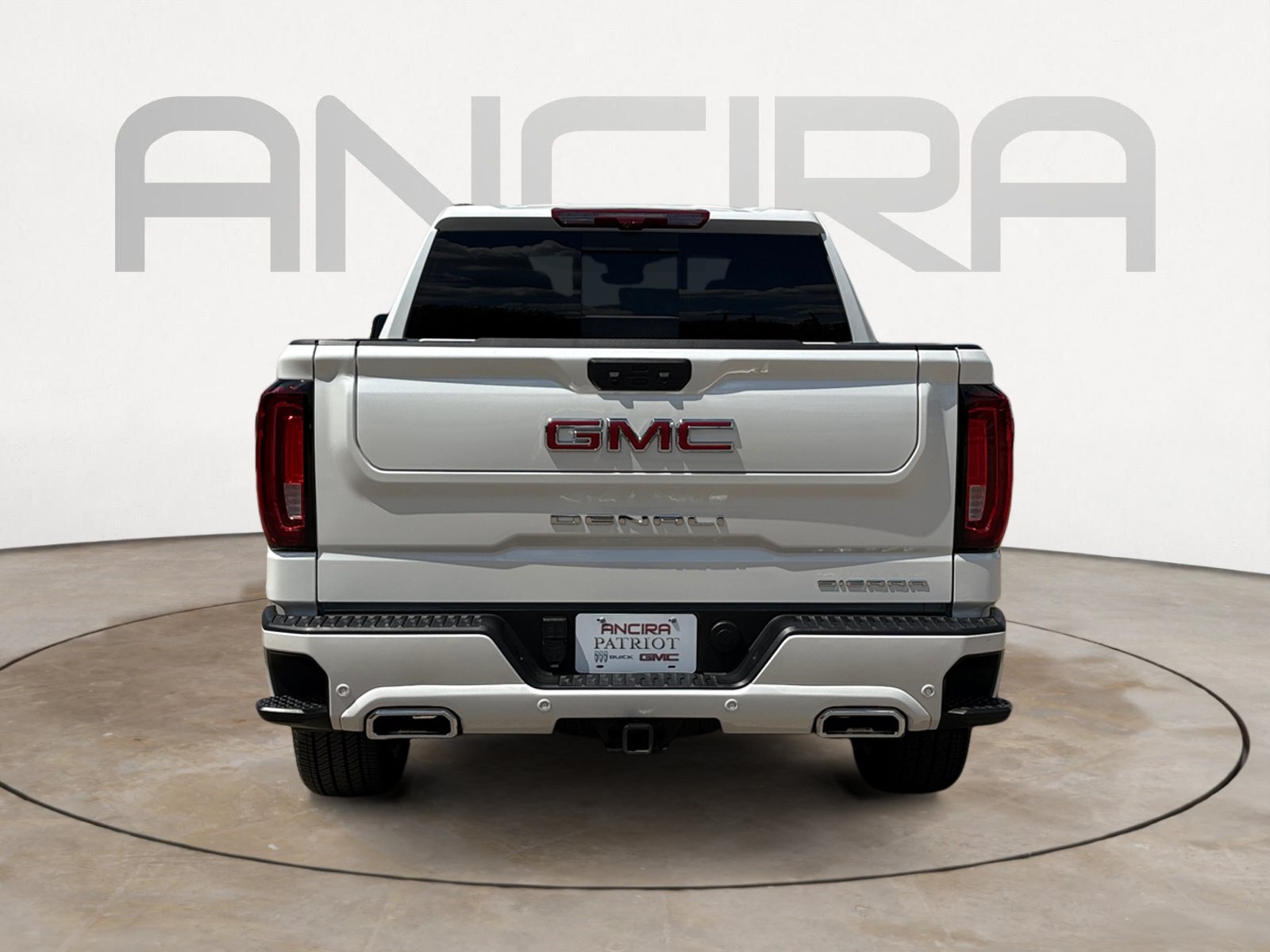 Used 2025 GMC Sierra 1500 Denali AWD/4WD image 8