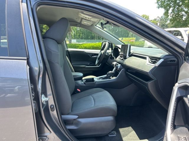 Used 2024 Toyota RAV4 XLE AWD/4WD image 19