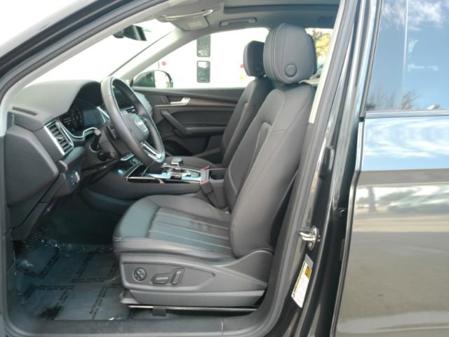 Used 2025 Audi Q5 2.0T Premium image 14