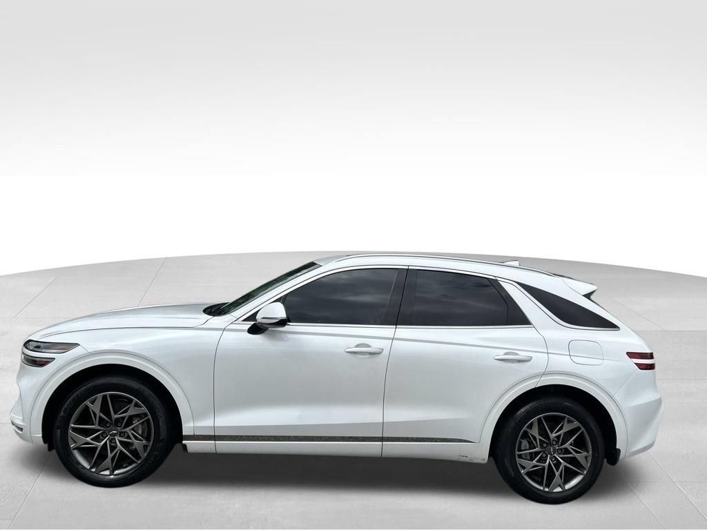 Used 2023 Genesis GV70 2.5T w/ Select Package AWD/4WD image 2