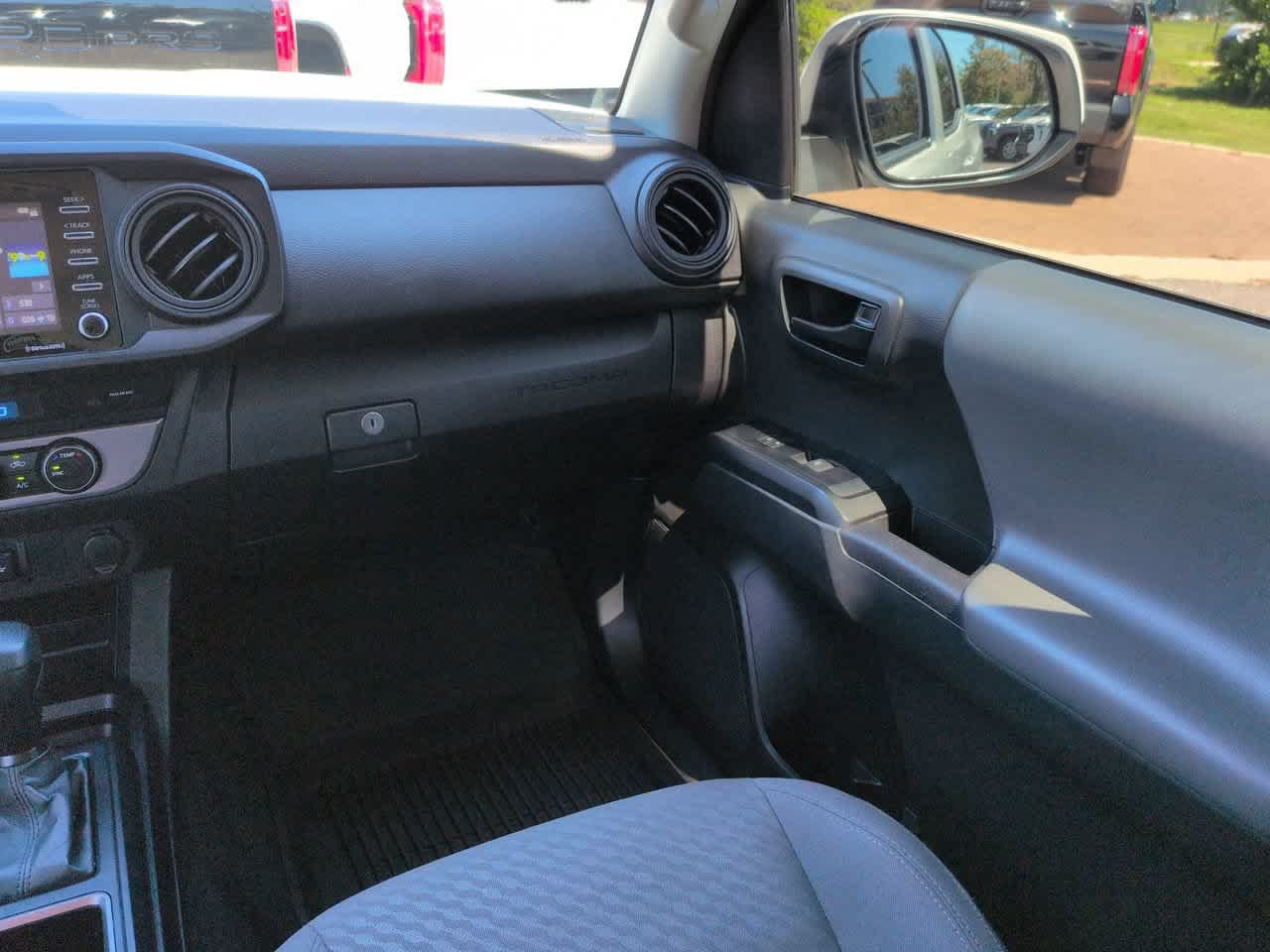 Used 2023 Toyota Tacoma SR AWD/4WD image 16