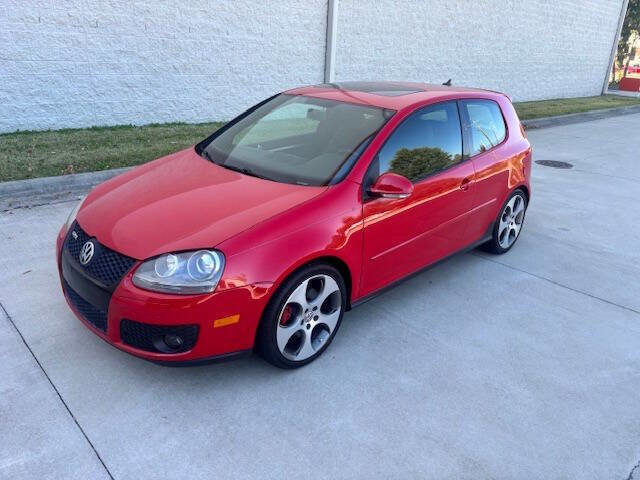 Used 2009 Volkswagen GTI 2-Door image 2