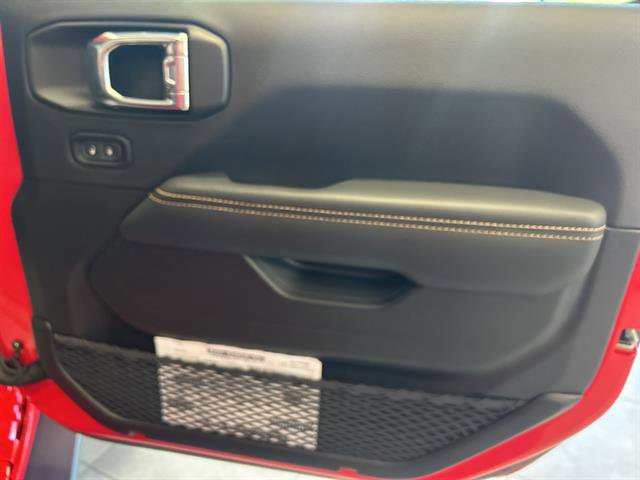New 2025 Jeep Wrangler Unlimited Rubicon 392 image 22