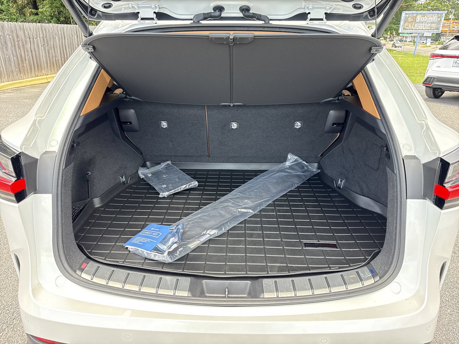 Used 2025 Lexus NX 250 FWD w/ Towing Package (2000 Lbs) image 41