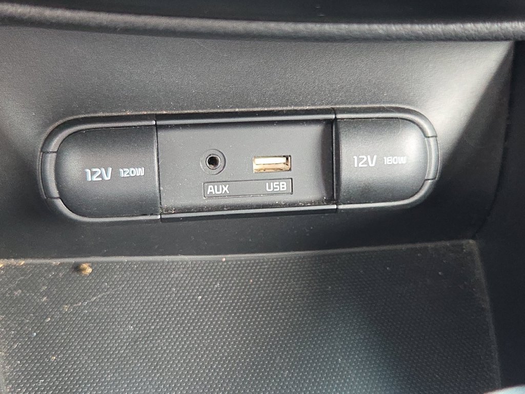 Used 2018 Kia Soul FWD image 34