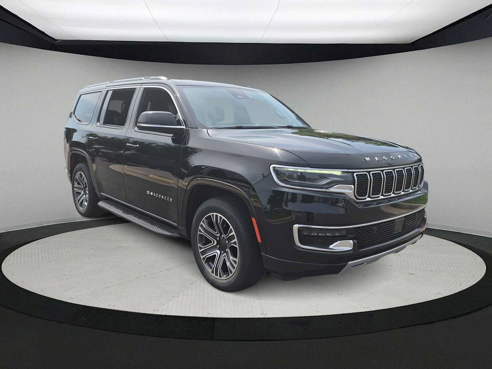 Used 2024 Jeep Wagoneer Series II w/ Flexible Seating Group AWD/4WD image 2