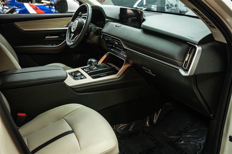 Used 2024 MAZDA CX-90 Plug-In Hybrid w/ Preferred image 14