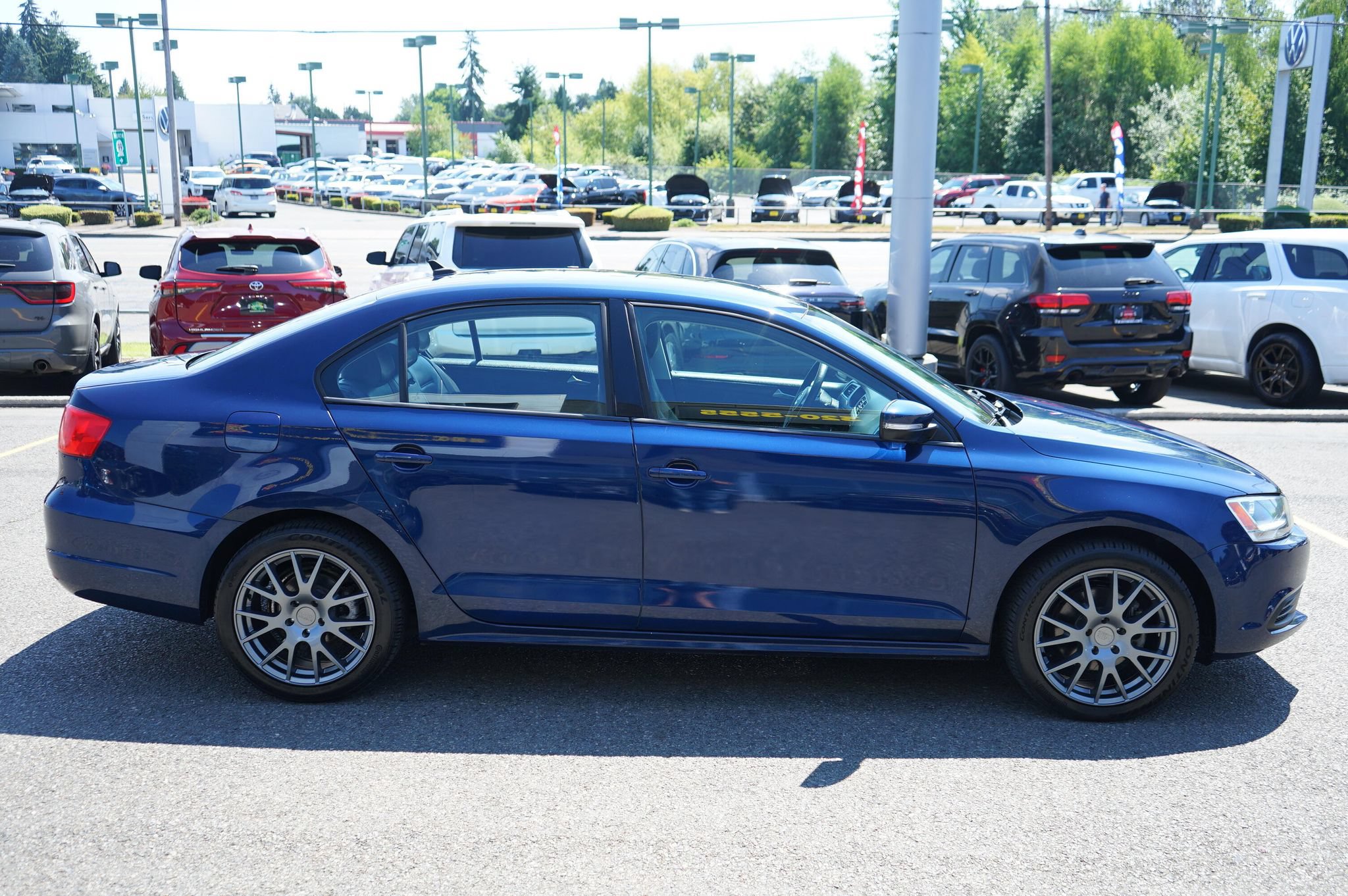 Used 2014 Volkswagen Jetta SE FWD image 6