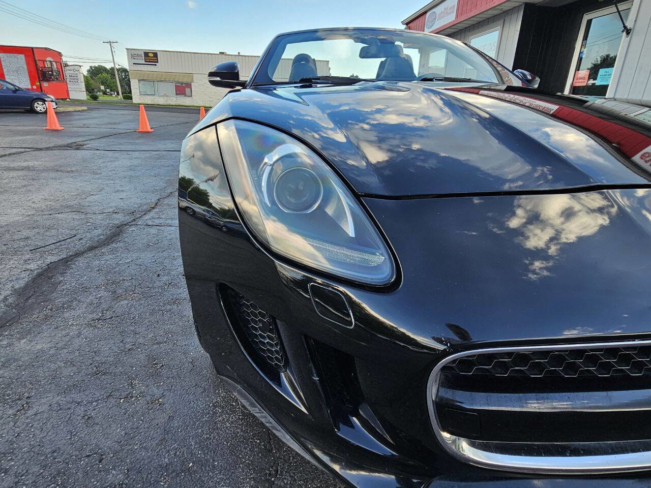 Used 2014 Jaguar F-TYPE S image 33