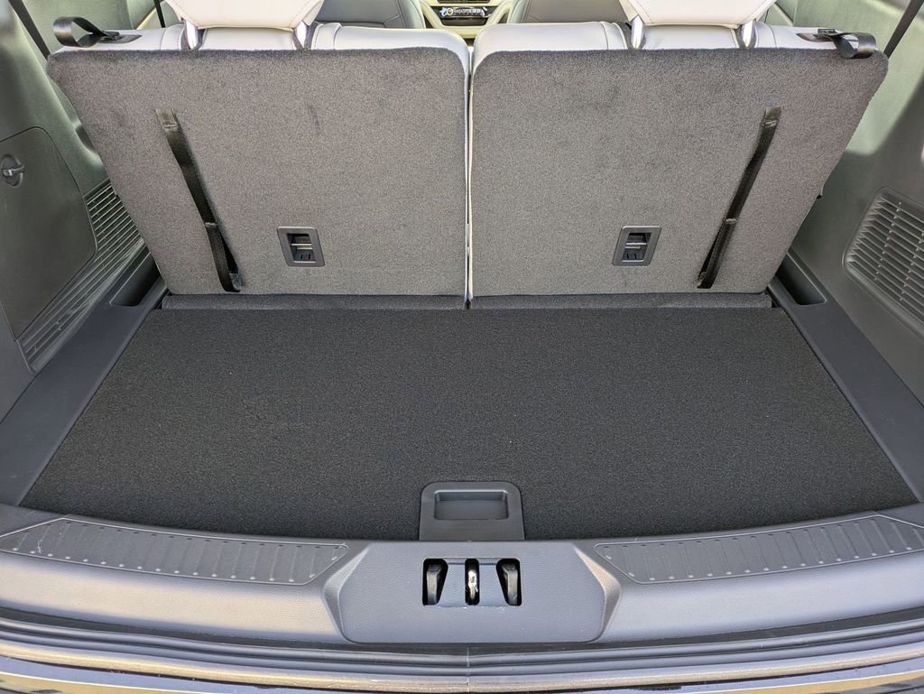 New 2026 Ford Explorer Active w/ Active Comfort Package image 7