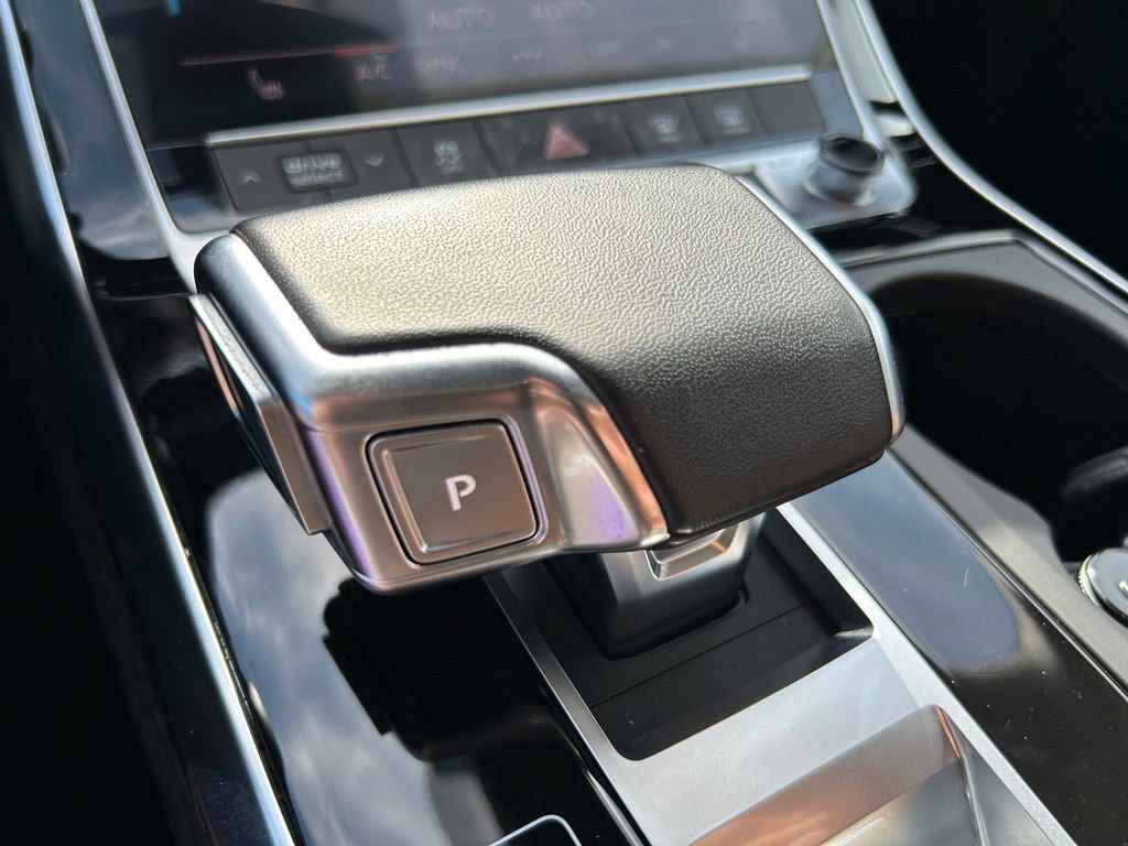 Used 2023 Audi Q7 3.0T Premium w/ Convenience Package AWD/4WD image 39