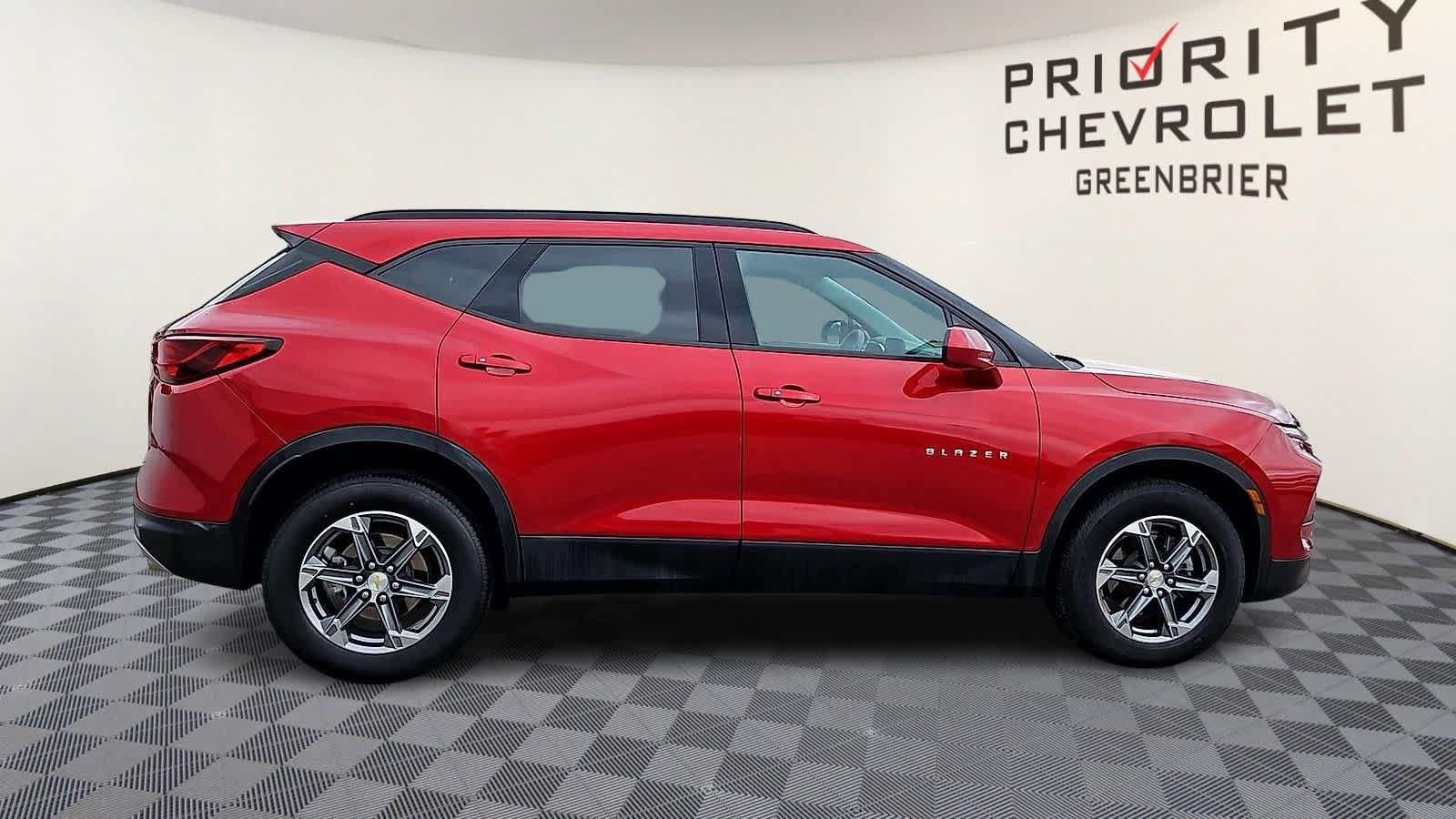 Certified 2023 Chevrolet Blazer LT w/ Convenience Package FWD image 9