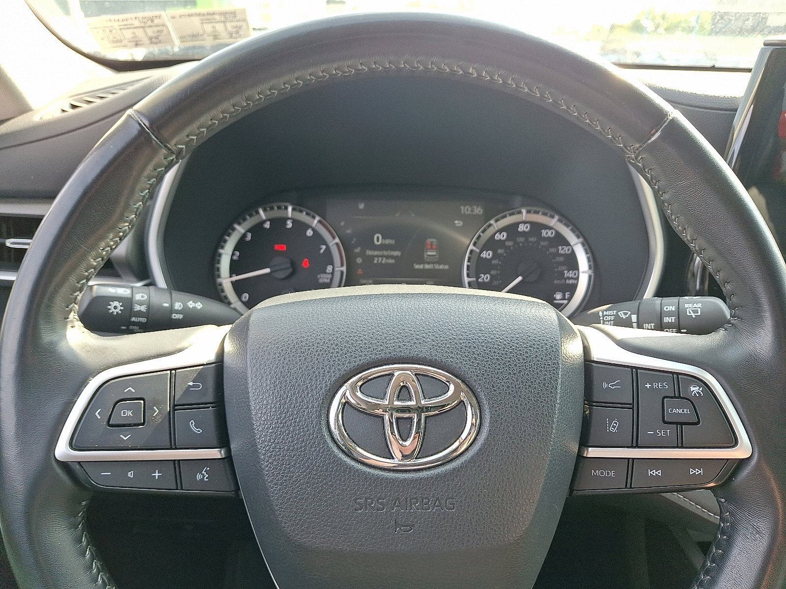 Used 2023 Toyota Highlander XLE image 25