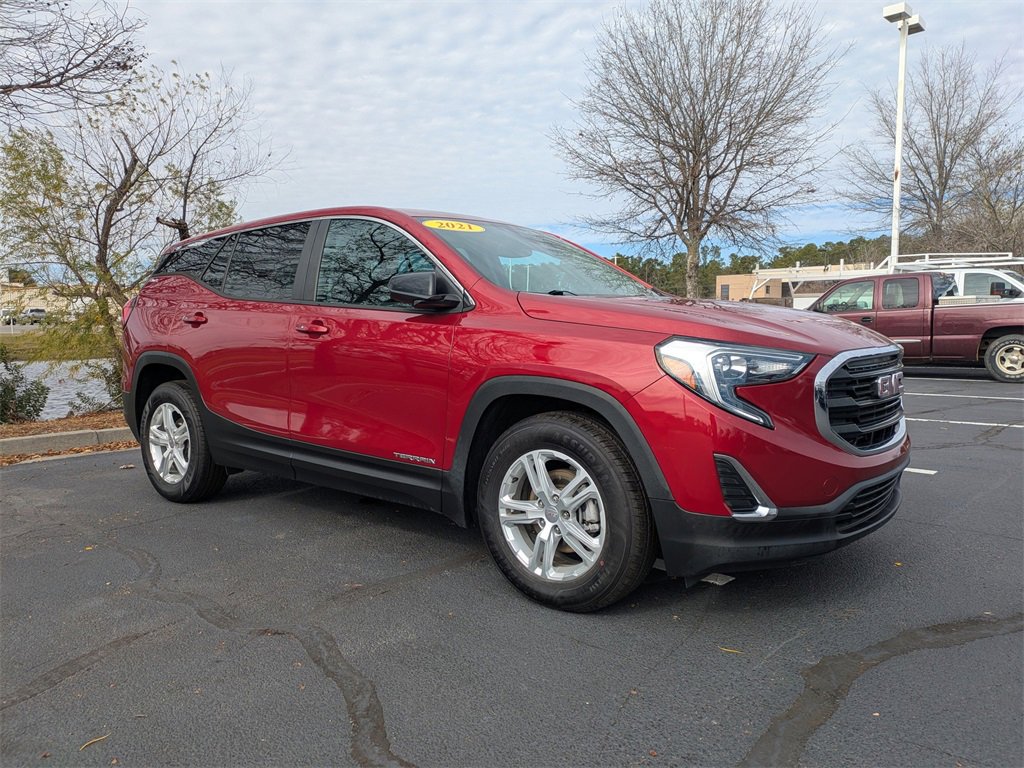 Used 2021 GMC Terrain SLE image 3