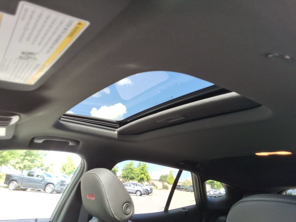 New 2026 Chevrolet Trax RS w/ Sunroof Package FWD image 23