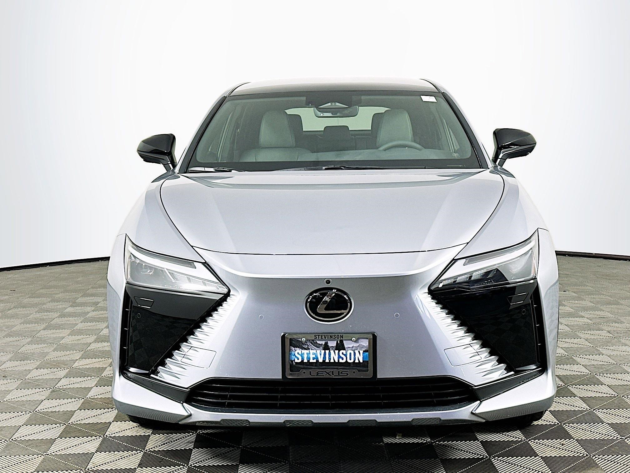 New 2026 Lexus RZ 450e AWD image 2