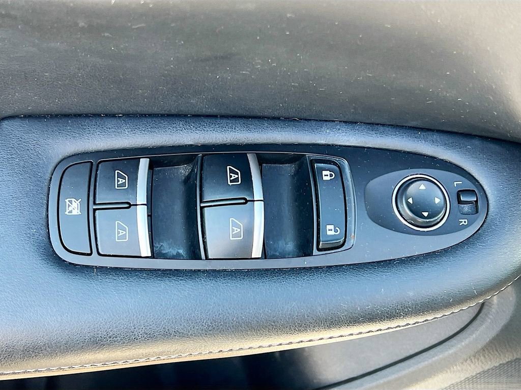 Used 2021 INFINITI QX50 Luxe w/ Appearance Package image 19