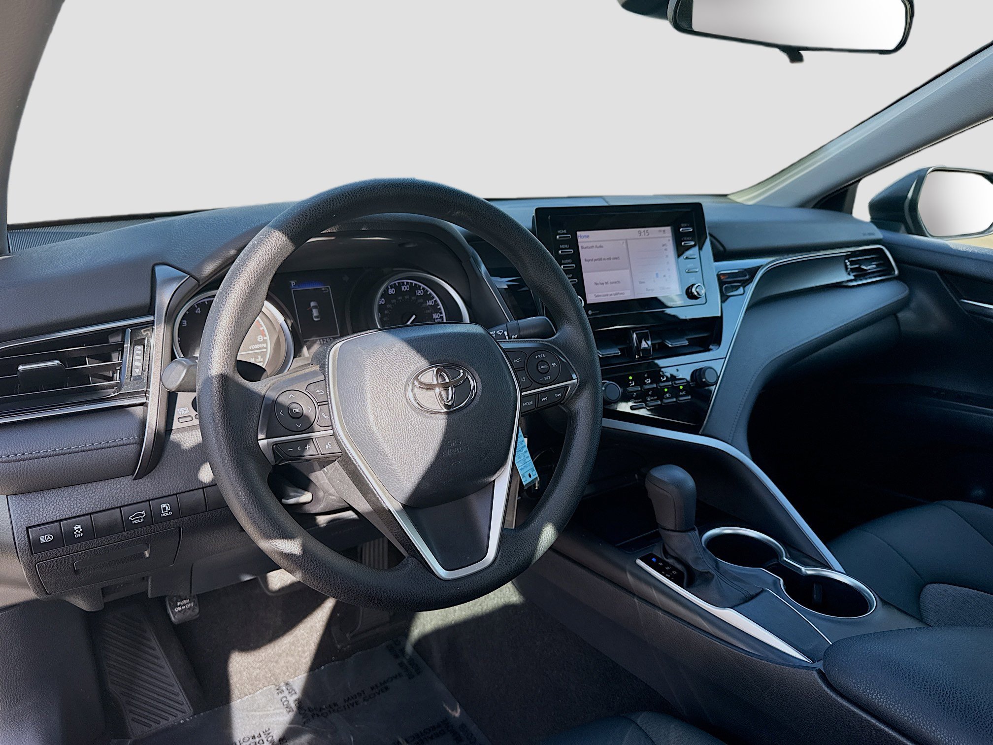 Used 2021 Toyota Camry LE FWD image 9