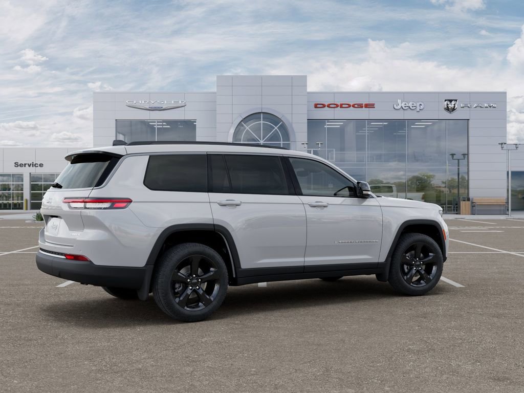 New 2026 Jeep Grand Cherokee L Limited w/ Limited Altitude Package image 4