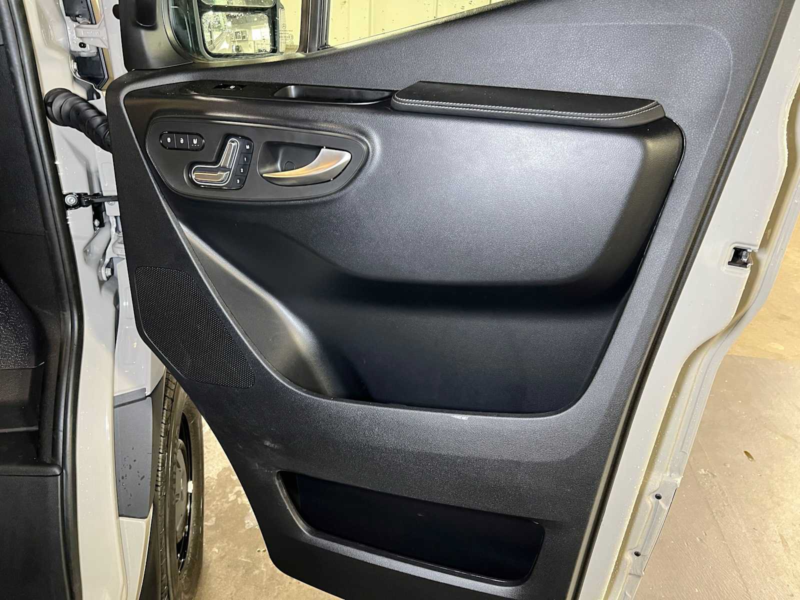 Used 2026 Mercedes-Benz Sprinter 2500 image 10