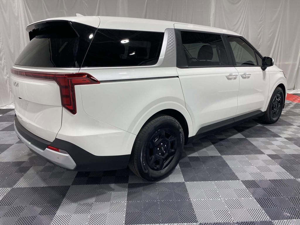 New 2026 Kia Carnival image 4