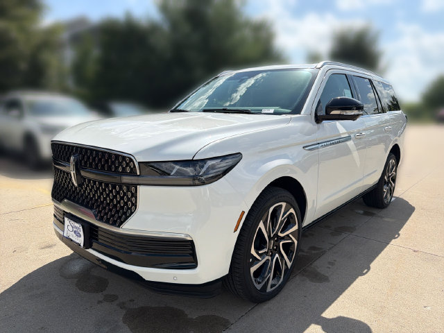 New 2026 Lincoln Navigator Reserve AWD/4WD image 11