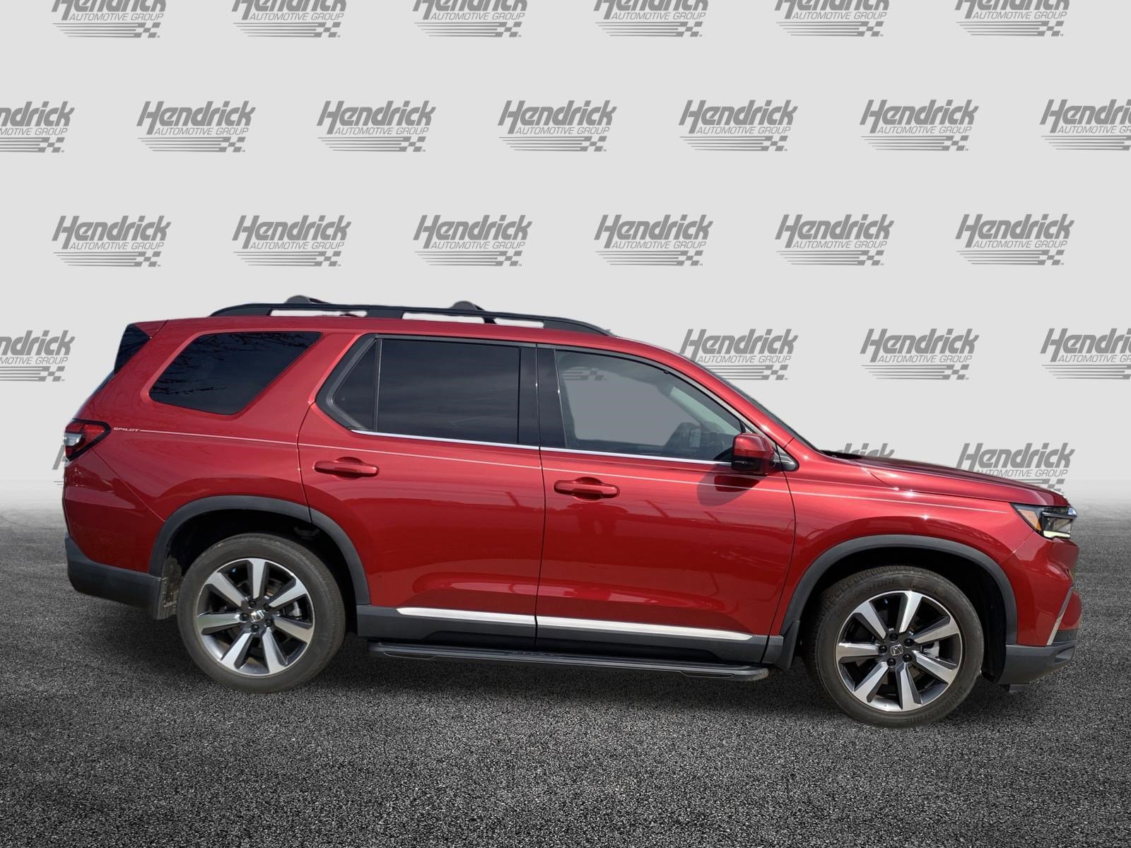 Used 2023 Honda Pilot Elite image 11