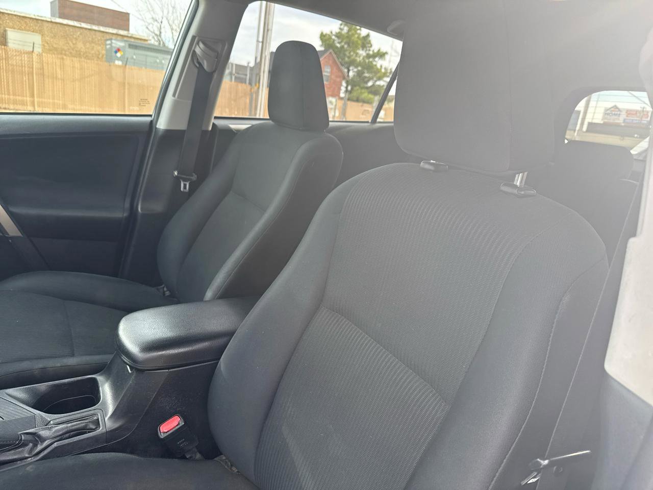 Used 2014 Toyota RAV4 LE image 32