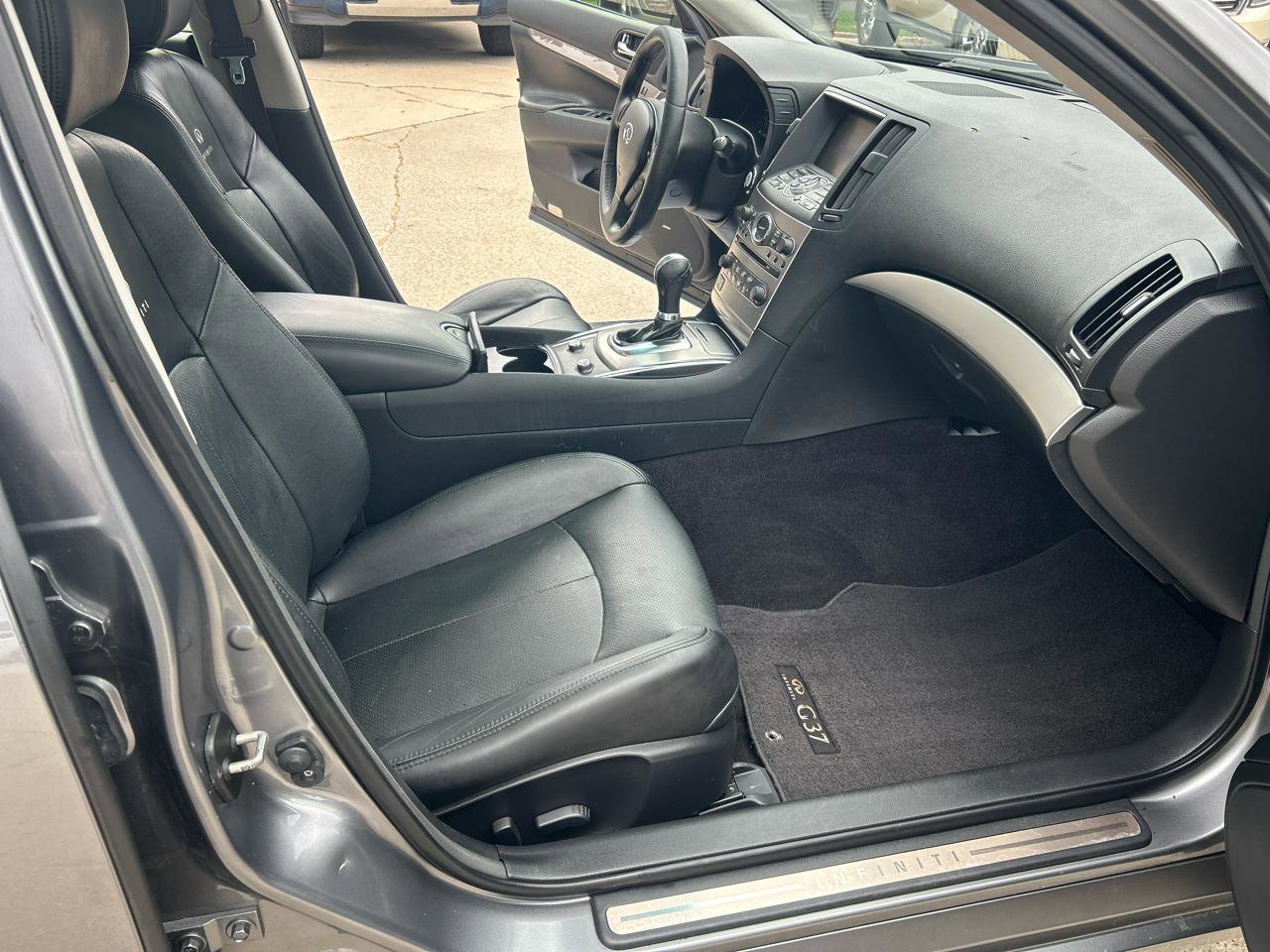 Used 2012 INFINITI G37 Journey w/ Premium Pkg RWD image 15