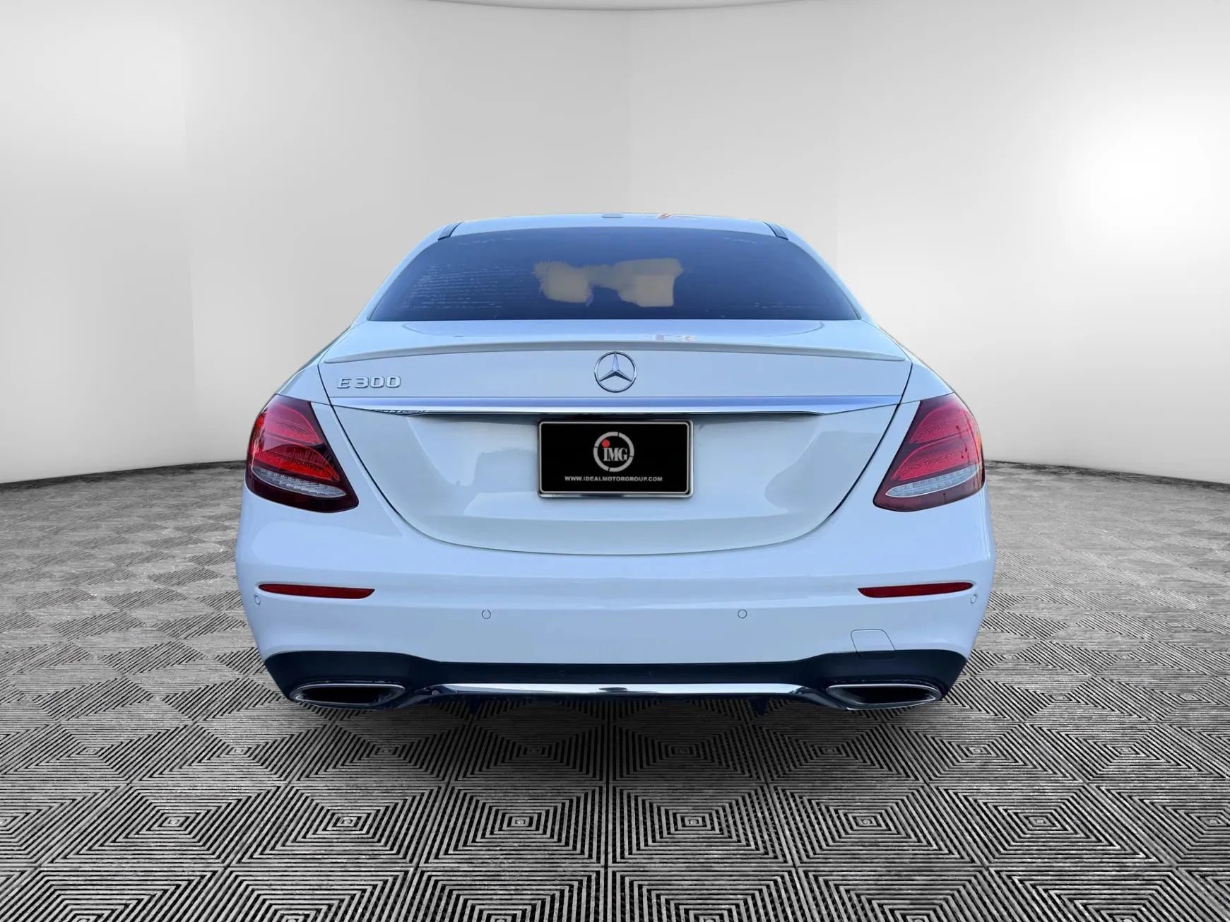 Used 2019 Mercedes-Benz E 300 image 7