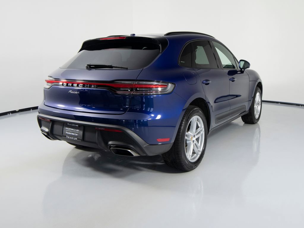 Certified 2025 Porsche Macan image 10