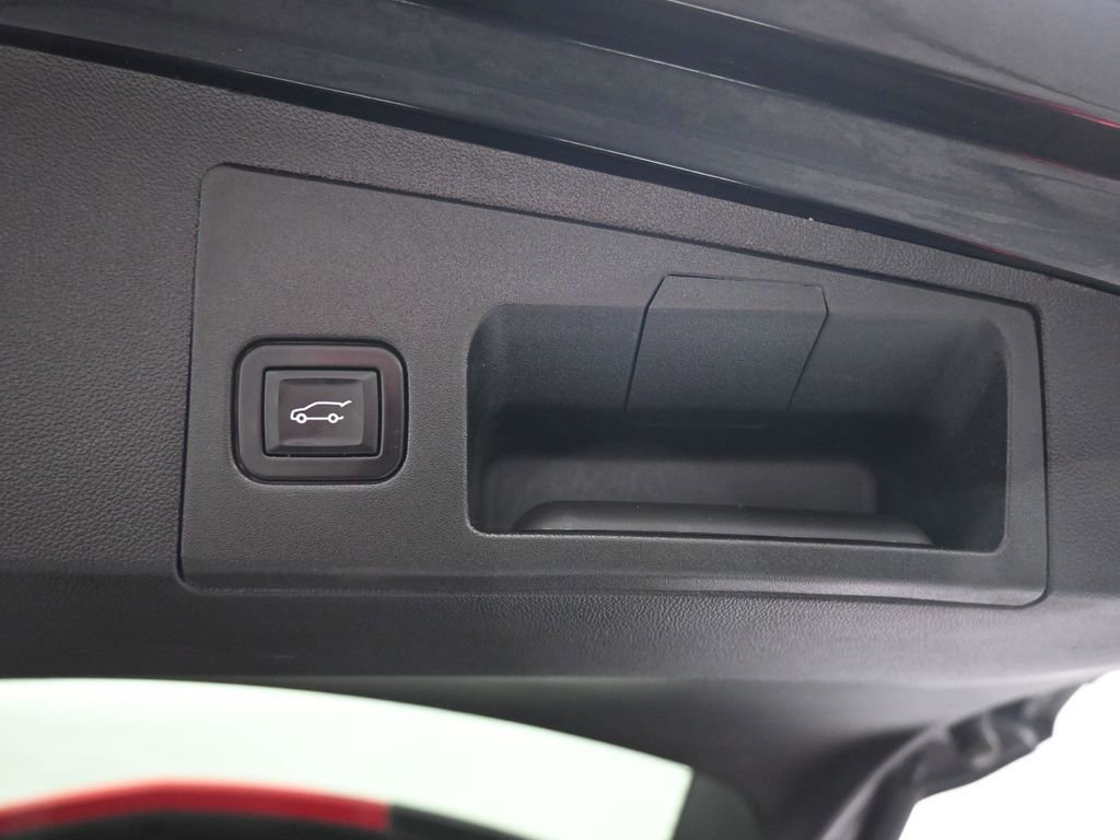 Used 2017 Cadillac XT5 Luxury w/ LPO, Wheel Lock Package image 43