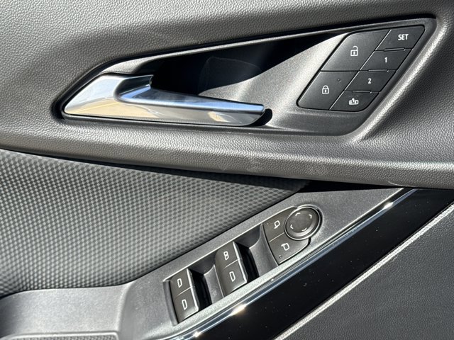 New 2026 Chevrolet Equinox RS w/ Convenience Package III FWD image 17