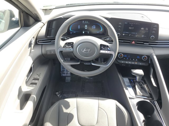 New 2026 Hyundai Elantra SEL Sport Premium FWD image 12